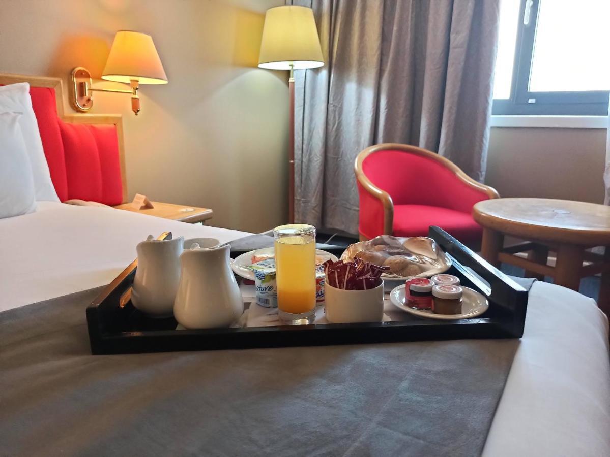 Hotel Mercure Alger Aeroport Maison Blanche Ngoại thất bức ảnh Room service tray