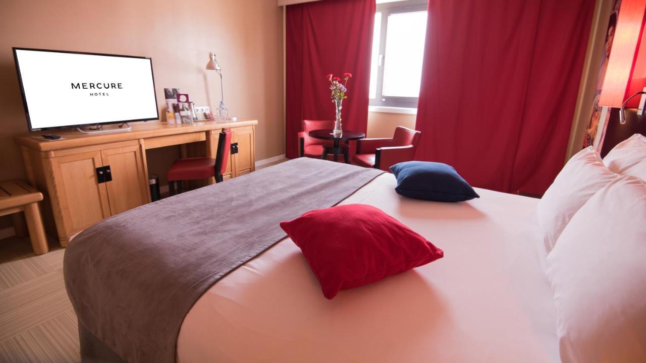 Hotel Mercure Alger Aeroport Maison Blanche Ngoại thất bức ảnh A room at Mercure Paris 15e