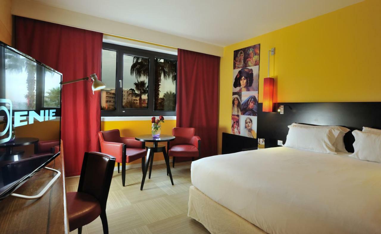 Hotel Mercure Alger Aeroport Maison Blanche Ngoại thất bức ảnh A room at the hotel